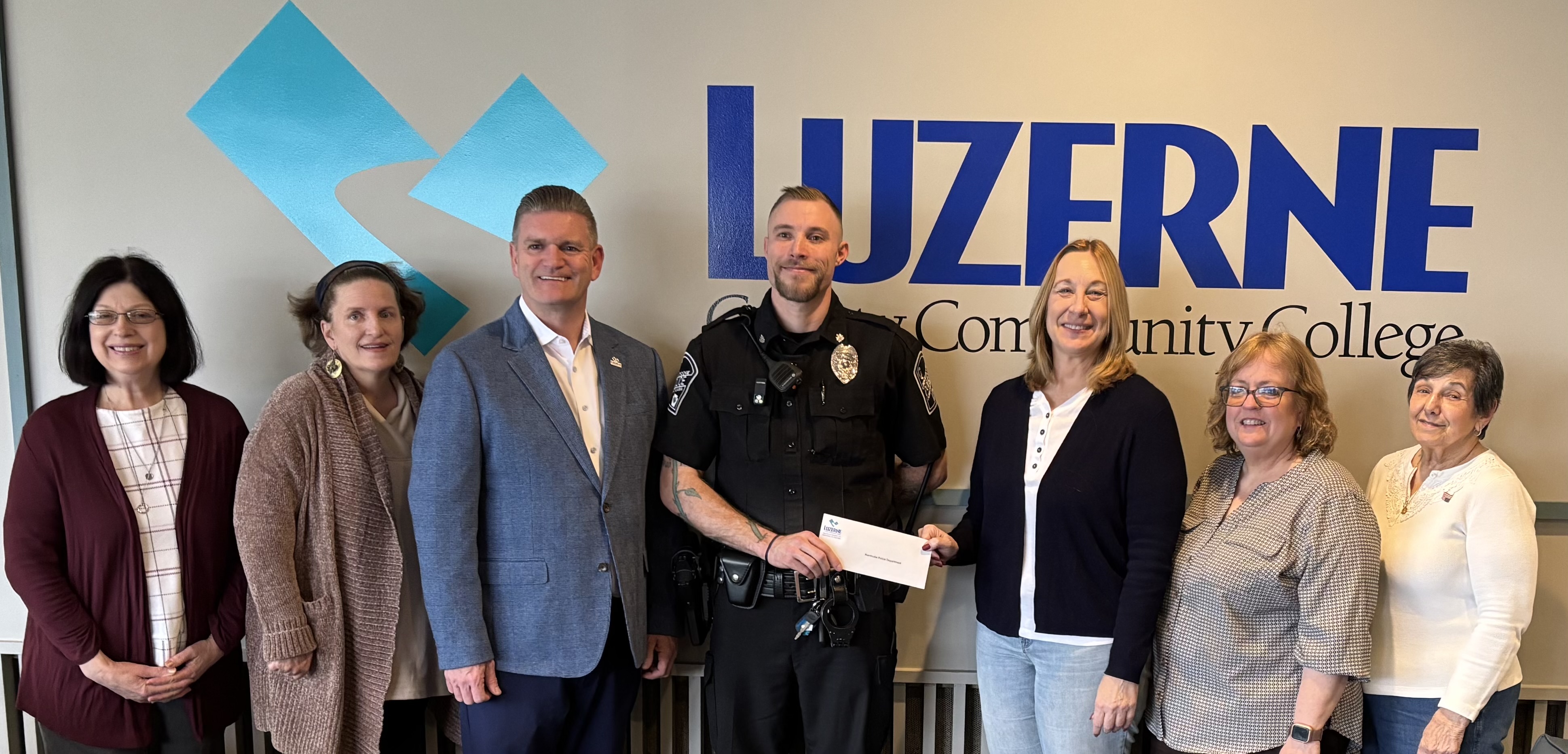  Luzerne County Community College Alumni Association Donates $1,000 to Support Nanticoke Police Department Initiatives